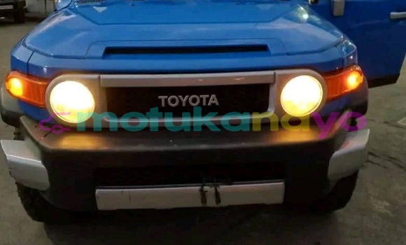 Acheter Neuf Voiture Toyota FJ Cruiser Bleu à Kinshasa, Kinshasa Acheter Neuf Voiture Toyota FJ Cruiser Bleu à Kinshasa, Kinshasa