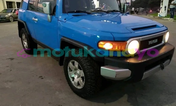 Acheter Neuf Voiture Toyota FJ Cruiser Bleu à Kinshasa, Kinshasa Acheter Neuf Voiture Toyota FJ Cruiser Bleu à Kinshasa, Kinshasa