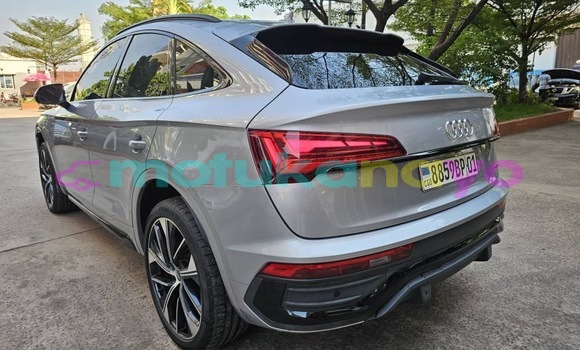 Acheter Neuf Voiture Audi Q5 Gris à Kinshasa, Kinshasa Acheter Neuf Voiture Audi Q5 Gris à Kinshasa, Kinshasa