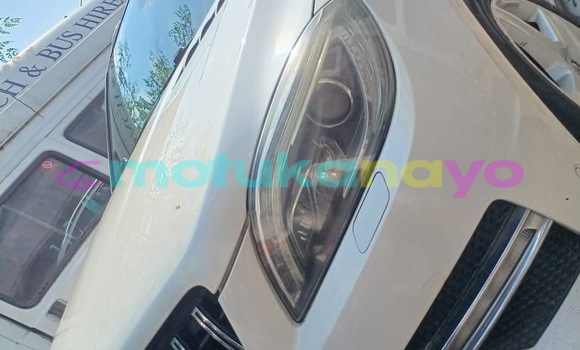 Acheter Occasion Voiture Mercedes-Benz E-klasse AMG Blanc à Kinshasa, Kinshasa Acheter Occasion Voiture Mercedes-Benz E-klasse AMG Blanc à Kinshasa, Kinshasa