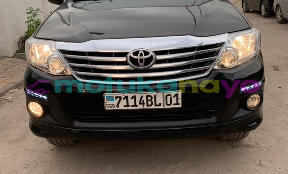 Acheter Occasion Voiture Toyota Fortuner Noir à Kinshasa, Kinshasa Acheter Occasion Voiture Toyota Fortuner Noir à Kinshasa, Kinshasa