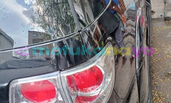 Acheter Neuf Voiture Toyota Fortuner Noir à Kinshasa, Kinshasa Acheter Neuf Voiture Toyota Fortuner Noir à Kinshasa, Kinshasa
