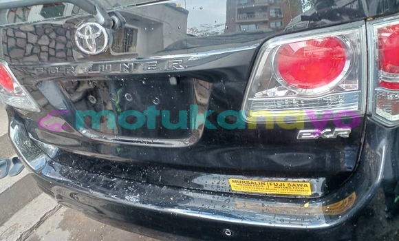 Acheter Neuf Voiture Toyota Fortuner Noir à Kinshasa, Kinshasa Acheter Neuf Voiture Toyota Fortuner Noir à Kinshasa, Kinshasa