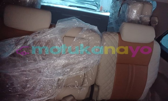 Acheter Neuf Voiture Toyota Fortuner Noir à Kinshasa, Kinshasa Acheter Neuf Voiture Toyota Fortuner Noir à Kinshasa, Kinshasa