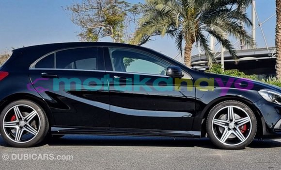 Buy Import Mercedes-Benz 190 (W201) Black Car in Import - Dubai in Bandundu Buy Import Mercedes-Benz 190 (W201) Black Car in Import - Dubai in Bandundu