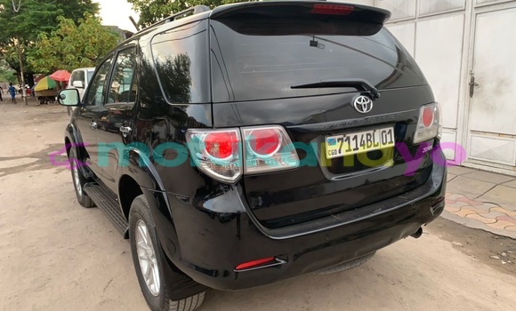 Acheter Neuf Voiture Toyota Fortuner Noir à Kinshasa, Kinshasa Acheter Neuf Voiture Toyota Fortuner Noir à Kinshasa, Kinshasa