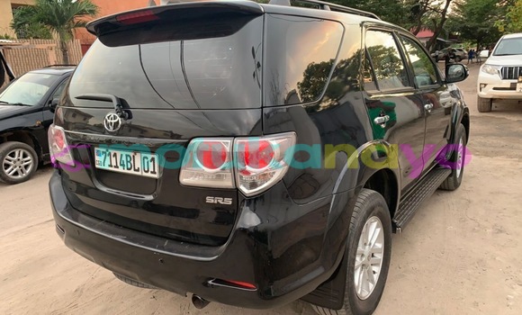 Acheter Neuf Voiture Toyota Fortuner Noir à Kinshasa, Kinshasa Acheter Neuf Voiture Toyota Fortuner Noir à Kinshasa, Kinshasa
