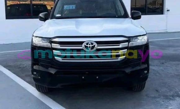 Acheter Neuf Voiture Toyota Land Cruiser Noir à Kinshasa, Kinshasa Acheter Neuf Voiture Toyota Land Cruiser Noir à Kinshasa, Kinshasa