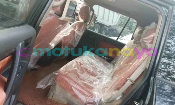 Acheter Neuf Voiture Toyota Land Cruiser Noir à Kinshasa, Kinshasa Acheter Neuf Voiture Toyota Land Cruiser Noir à Kinshasa, Kinshasa