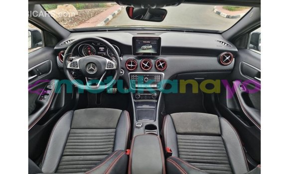 Buy Import Mercedes-Benz 190 (W201) Black Car in Import - Dubai in Bandundu Buy Import Mercedes-Benz 190 (W201) Black Car in Import - Dubai in Bandundu