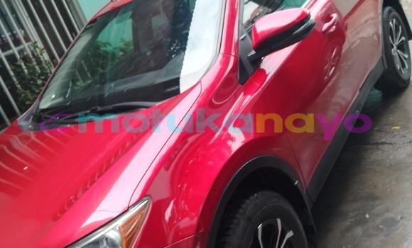 Acheter Neuf Voiture Toyota RAV4 Rouge à Kinshasa, Kinshasa Acheter Neuf Voiture Toyota RAV4 Rouge à Kinshasa, Kinshasa