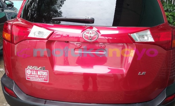 Acheter Neuf Voiture Toyota RAV4 Rouge à Kinshasa, Kinshasa Acheter Neuf Voiture Toyota RAV4 Rouge à Kinshasa, Kinshasa