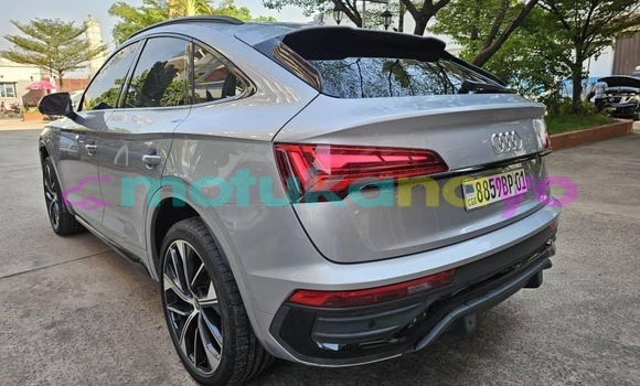 Acheter Neuf Voiture Audi Q5 Gris à Kinshasa, Kinshasa