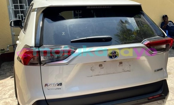 Acheter Occasion Voiture Toyota RAV4 Gris à Kinshasa, Kinshasa Acheter Occasion Voiture Toyota RAV4 Gris à Kinshasa, Kinshasa