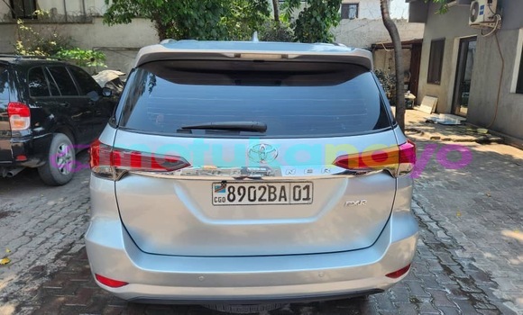 Acheter Occasion Voiture Toyota Fortuner Gris à Kinshasa, Kinshasa Acheter Occasion Voiture Toyota Fortuner Gris à Kinshasa, Kinshasa
