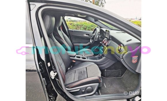 Buy Import Mercedes-Benz 190 (W201) Black Car in Import - Dubai in Bandundu Buy Import Mercedes-Benz 190 (W201) Black Car in Import - Dubai in Bandundu