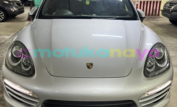 Buy Used Porsche Cayman Silver Car in Kinshasa in Kinshasa