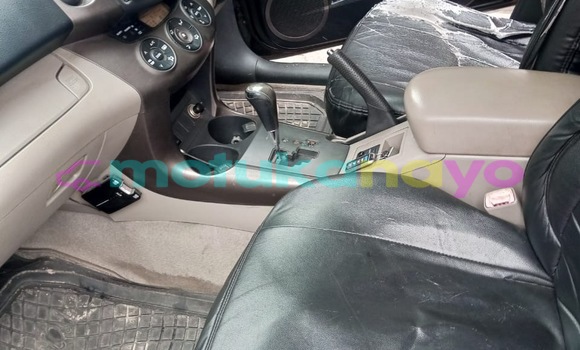 Acheter Occasion Voiture Toyota Vanguard Noir à Kinshasa, Kinshasa Acheter Occasion Voiture Toyota Vanguard Noir à Kinshasa, Kinshasa