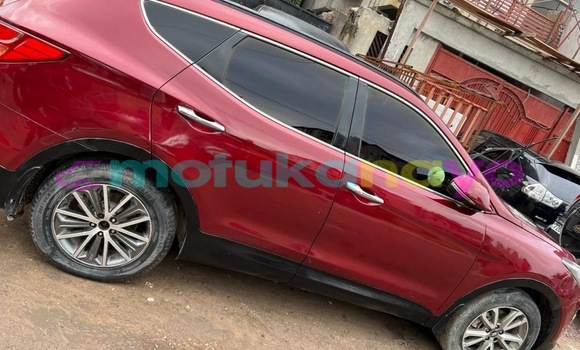 Acheter Neuf Voiture Hyundai Santa Fe Rouge à Kinshasa, Kinshasa Acheter Neuf Voiture Hyundai Santa Fe Rouge à Kinshasa, Kinshasa