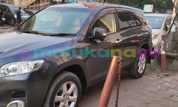 Acheter Neuf Voiture Toyota Vanguard Noir à Kinshasa, Kinshasa Acheter Neuf Voiture Toyota Vanguard Noir à Kinshasa, Kinshasa