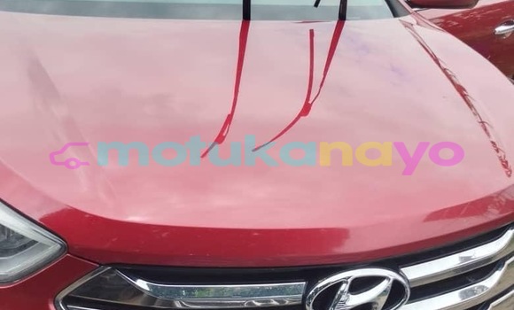 Acheter Occasion Voiture Hyundai Santa Fe Rouge à Kinshasa, Kinshasa Acheter Occasion Voiture Hyundai Santa Fe Rouge à Kinshasa, Kinshasa