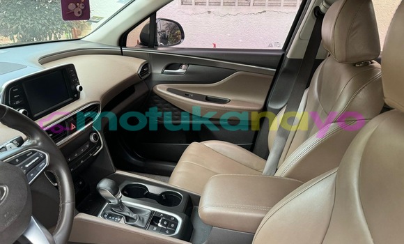 Acheter Occasion Voiture Hyundai Santa Fe Noir à Kinshasa, Kinshasa Acheter Occasion Voiture Hyundai Santa Fe Noir à Kinshasa, Kinshasa