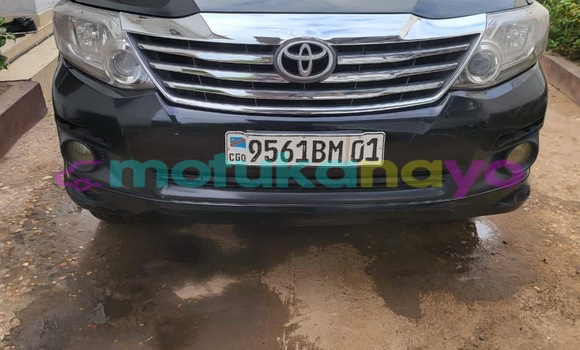 Acheter Neuf Voiture Toyota Fortuner Noir à Kinshasa, Kinshasa Acheter Neuf Voiture Toyota Fortuner Noir à Kinshasa, Kinshasa