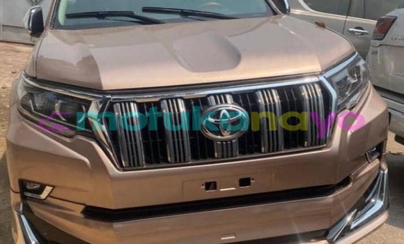 Acheter Neuf Voiture Toyota Land Cruiser Prado Beige à Kinshasa, Kinshasa Acheter Neuf Voiture Toyota Land Cruiser Prado Beige à Kinshasa, Kinshasa