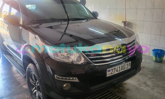 Acheter Neuf Voiture Toyota Fortuner Noir à Kinshasa, Kinshasa Acheter Neuf Voiture Toyota Fortuner Noir à Kinshasa, Kinshasa
