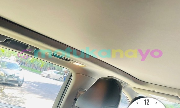 Buy Used Toyota Highlander Silver Car in Kinshasa in Kinshasa Buy Used Toyota Highlander Silver Car in Kinshasa in Kinshasa