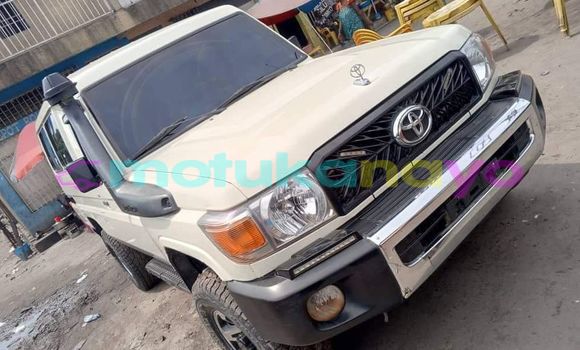 Buy Used Toyota Land Cruiser White Car in Kinshasa in Kinshasa Buy Used Toyota Land Cruiser White Car in Kinshasa in Kinshasa