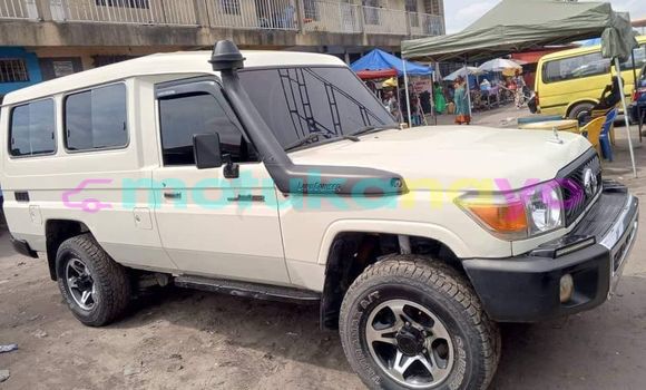 Buy Used Toyota Land Cruiser White Car in Kinshasa in Kinshasa Buy Used Toyota Land Cruiser White Car in Kinshasa in Kinshasa
