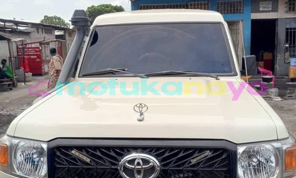 Buy Used Toyota Land Cruiser White Car in Kinshasa in Kinshasa Buy Used Toyota Land Cruiser White Car in Kinshasa in Kinshasa