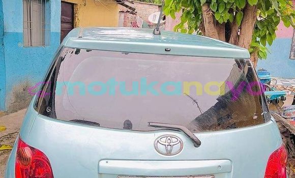 Buy Used Toyota IST Blue Car in Basankusu in Equateur Buy Used Toyota IST Blue Car in Basankusu in Equateur