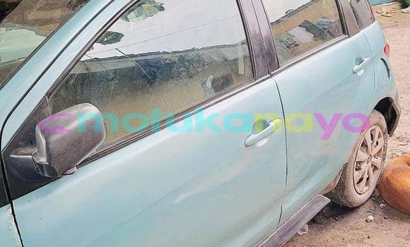 Buy Used Toyota IST Blue Car in Basankusu in Equateur Buy Used Toyota IST Blue Car in Basankusu in Equateur