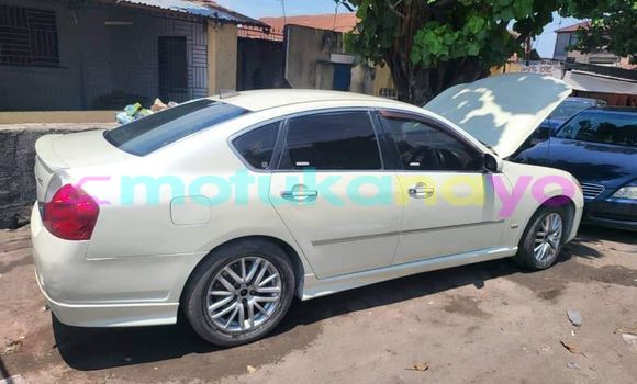 Buy Used Nissan Fuga White Car in Bandundu in Bandundu Buy Used Nissan Fuga White Car in Bandundu in Bandundu