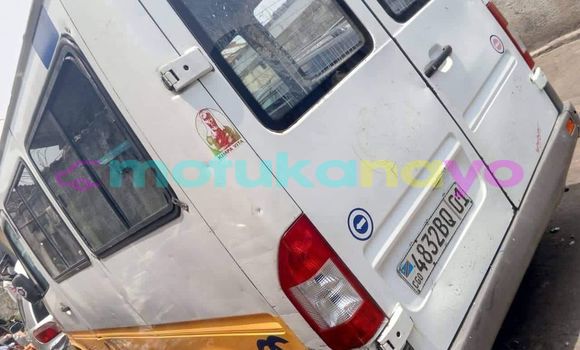 Buy Used Mercedes‒Benz 270D White Car in Basankusu in Equateur Buy Used Mercedes‒Benz 270D White Car in Basankusu in Equateur