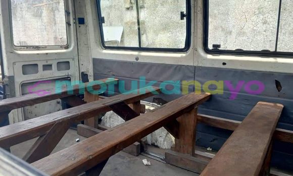 Buy Used Mercedes‒Benz 270D White Car in Basankusu in Equateur Buy Used Mercedes‒Benz 270D White Car in Basankusu in Equateur