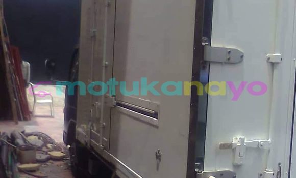 Buy Used Mitsubishi L400 Other Truck in Bandundu in Bandundu Buy Used Mitsubishi L400 Other Truck in Bandundu in Bandundu