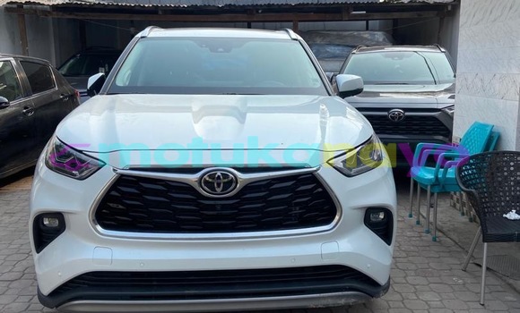 Acheter Occasion Voiture Toyota Highlander Blanc à Kinshasa, Kinshasa Acheter Occasion Voiture Toyota Highlander Blanc à Kinshasa, Kinshasa