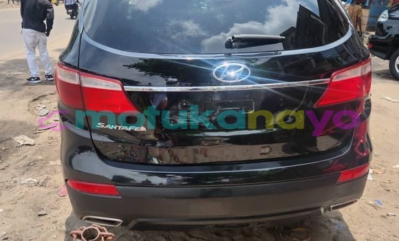 Acheter Occasion Voiture Hyundai Santa Fe Noir à Kinshasa, Kinshasa Acheter Occasion Voiture Hyundai Santa Fe Noir à Kinshasa, Kinshasa