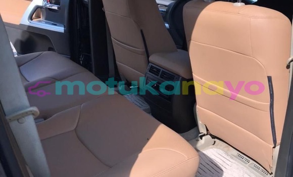 Acheter Occasion Voiture Toyota Land Cruiser Gris à Kinshasa, Kinshasa Acheter Occasion Voiture Toyota Land Cruiser Gris à Kinshasa, Kinshasa