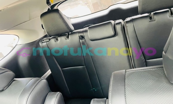 Buy Used Toyota Highlander White Car in Kinshasa in Kinshasa Buy Used Toyota Highlander White Car in Kinshasa in Kinshasa