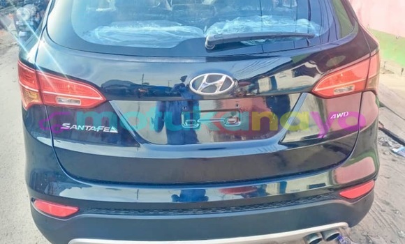 Acheter Occasion Voiture Hyundai Santa Fe Gris à Kinshasa, Kinshasa Acheter Occasion Voiture Hyundai Santa Fe Gris à Kinshasa, Kinshasa