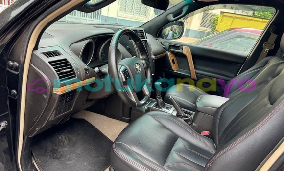 Acheter Neuf Voiture Toyota Prado Noir à Kinshasa, Kinshasa Acheter Neuf Voiture Toyota Prado Noir à Kinshasa, Kinshasa