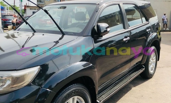 Acheter Neuf Voiture Toyota Fortuner Noir à Kinshasa, Kinshasa Acheter Neuf Voiture Toyota Fortuner Noir à Kinshasa, Kinshasa