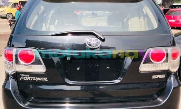 Acheter Neuf Voiture Toyota Fortuner Noir à Kinshasa, Kinshasa Acheter Neuf Voiture Toyota Fortuner Noir à Kinshasa, Kinshasa