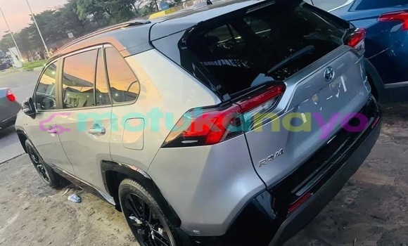 Acheter Neuf Voiture Toyota RAV4 Gris à Kinshasa, Kinshasa Acheter Neuf Voiture Toyota RAV4 Gris à Kinshasa, Kinshasa