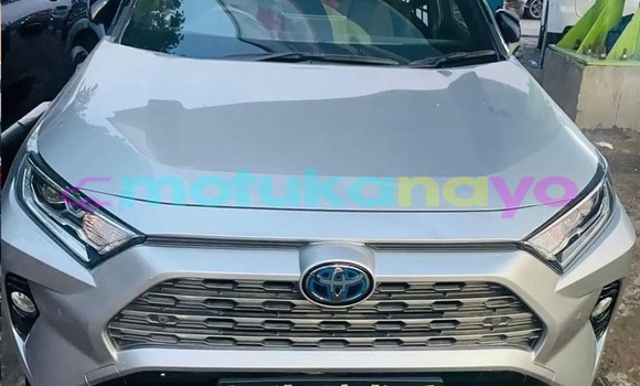 Acheter Neuf Voiture Toyota RAV4 Gris à Kinshasa, Kinshasa Acheter Neuf Voiture Toyota RAV4 Gris à Kinshasa, Kinshasa