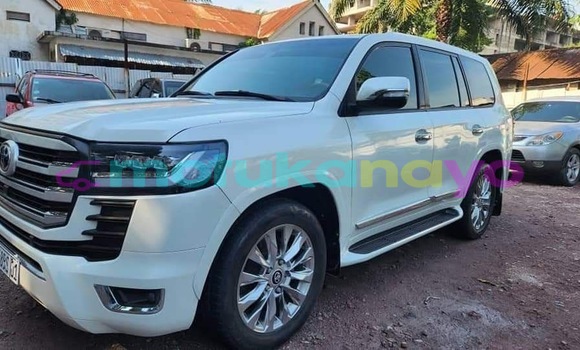Acheter Neuf Voiture Toyota Land Cruiser Blanc à Kinshasa, Kinshasa Acheter Neuf Voiture Toyota Land Cruiser Blanc à Kinshasa, Kinshasa
